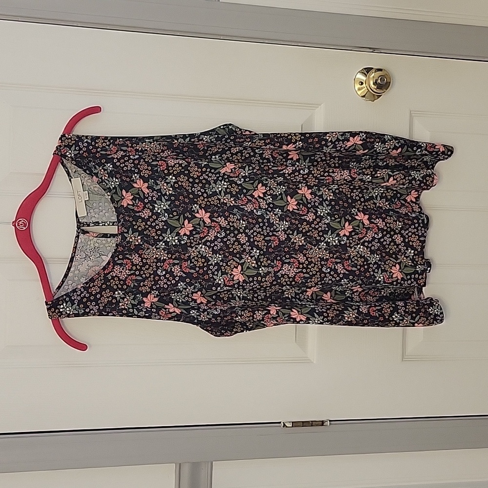 Navy patterned sleeveless top